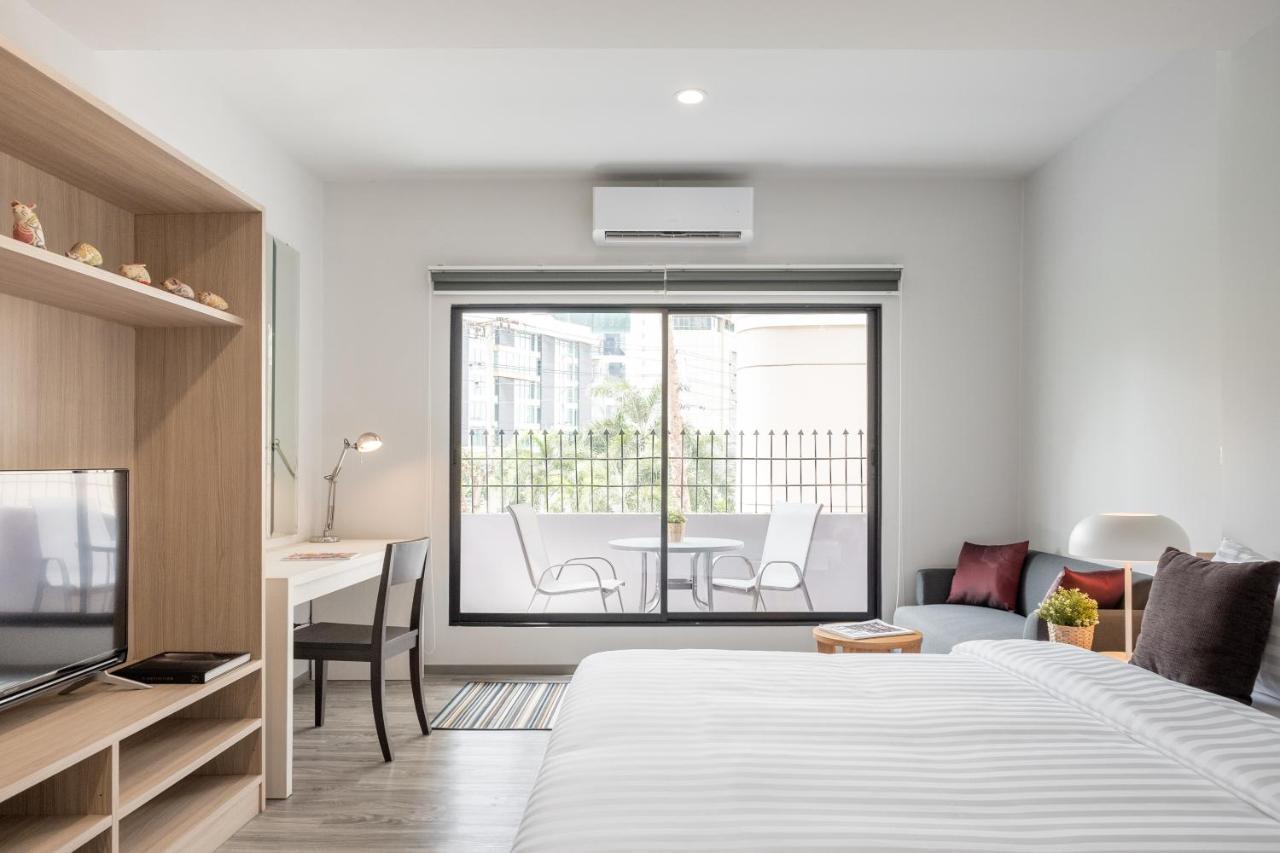 China Cozy Asoke Hotell Bangkok Exteriör bild