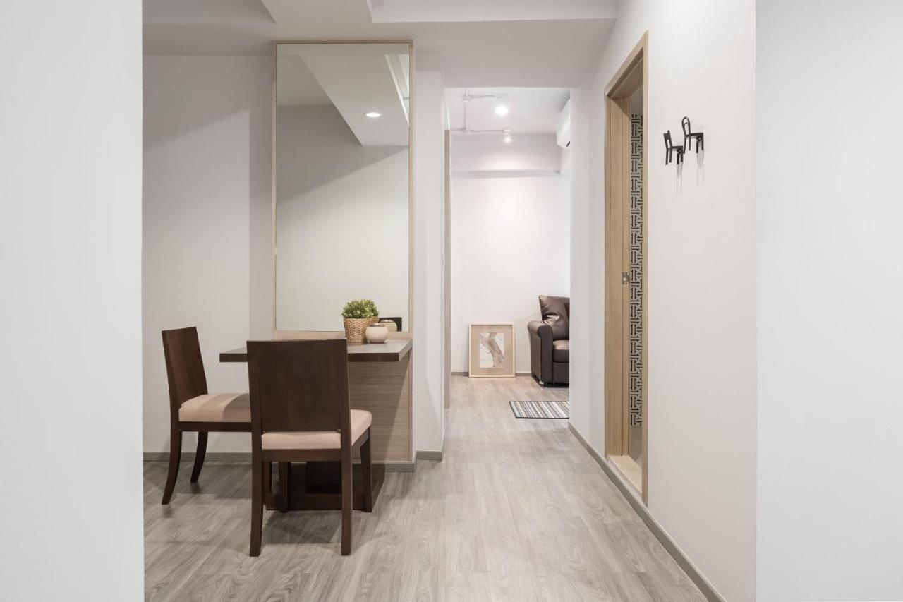 China Cozy Asoke Hotell Bangkok Exteriör bild