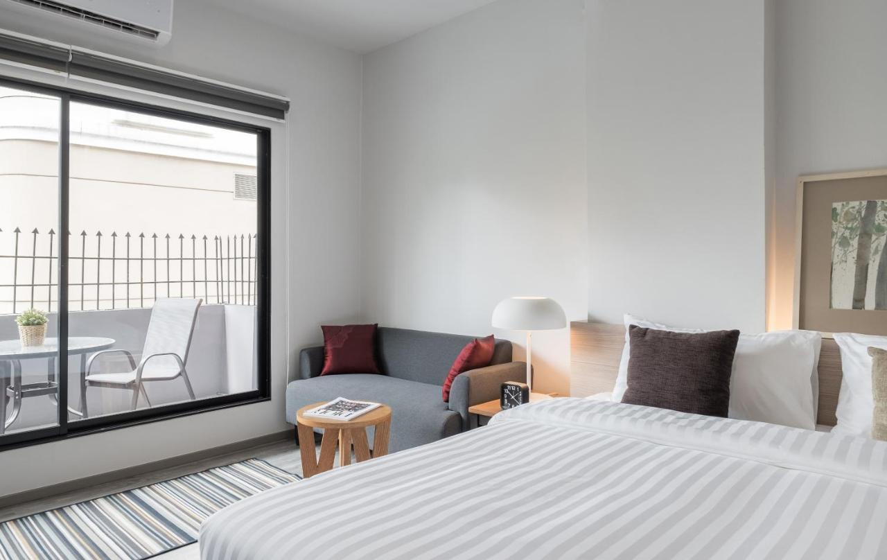China Cozy Asoke Hotell Bangkok Exteriör bild